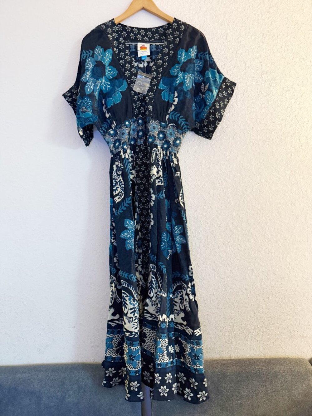 FARM Rio Anthropologie Deep V Blue Floral Kimono Sleeve Maxi Dress S